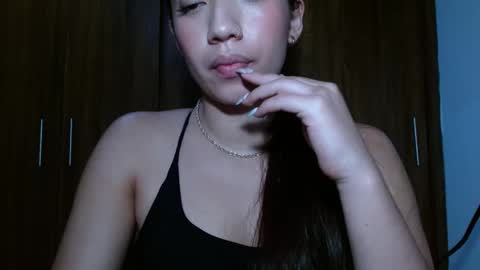 Snapshot of leanaalhub chatting on 1, 3, 2025 leanaalhub online show from 1, 3, 2025