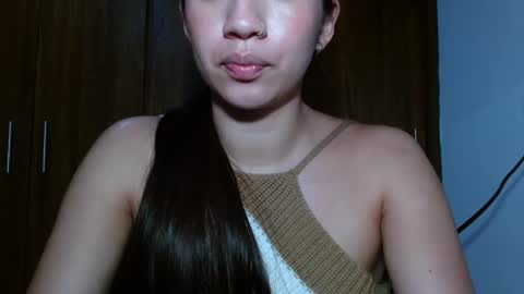 Snapshot of leanaalhub chatting on 2, 3, 2025 leanaalhub online show from 2, 3, 2025