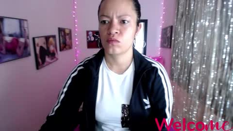 Leandra online show from 23, 2, 2025