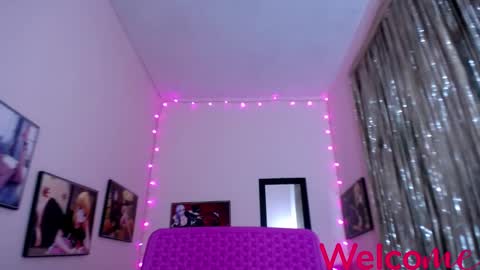 Leandra online show from 25, 2, 2025