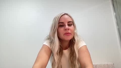 Snapshot of leannaxox chatting on 22, 1, 2025 Leanna online show from 22, 1, 2025