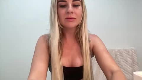 Snapshot of leannaxox chatting on 30, 1, 2025 Leanna online show from 30, 1, 2025