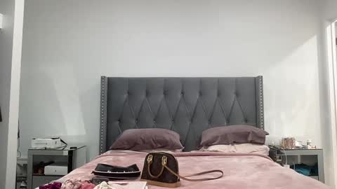 Snapshot of leannaxox chatting on 11, 2, 2025 Leanna online show from 11, 2, 2025