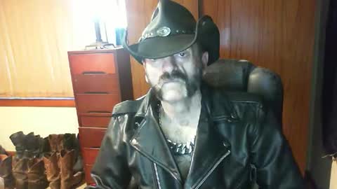 leathergreaser online show from 18, 5, 2026