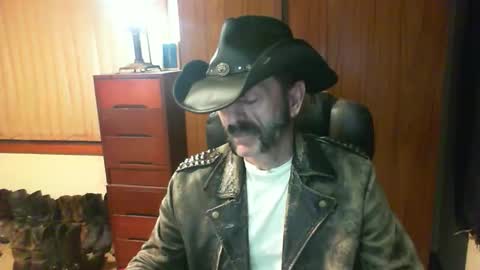 leathergreaser online show from 25, 5, 2026