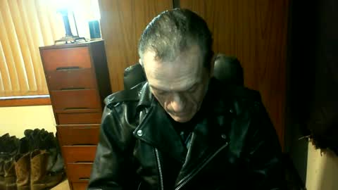leathergreaser online show from 28, 6, 2026