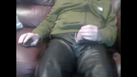 Snapshot of leatherpants68 chatting on 1, 10, 2025 leatherpants68 online show from 1, 10, 2025