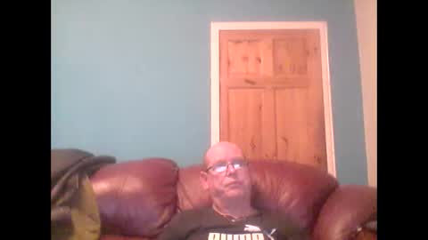 Snapshot of leatherpants68 chatting on 5, 10, 2025 leatherpants68 online show from 5, 10, 2025