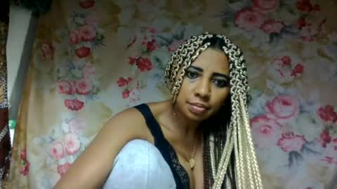 leatianaa online show from 11, 6, 2026