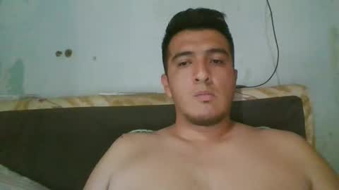 leche_dura122 online show from 26, 1, 2025