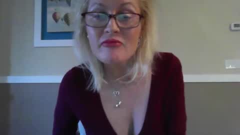 Victorias Secret Life online show from 25, 2, 2026