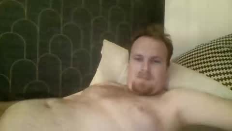 Snapshot of leeuwarder12 chatting on 14, 11, 2025 leeuwarder12 online show from 14, 11, 2025