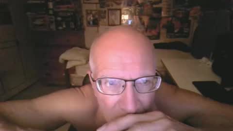 Snapshot of leezamm1132 chatting on 26, 5, 2026 leezamm1132 online show from 26, 5, 2026