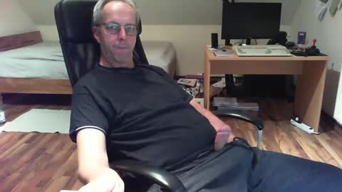 Snapshot of lefti27 chatting on 3, 12, 2024 Dave online show from 3, 12, 2024