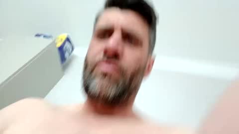 leightimmins001 online show from 17, 4, 2026