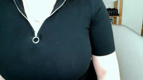 Snapshot of leila_beayte_ chatting on 21, 9, 2025 Leila online show from 21, 9, 2025