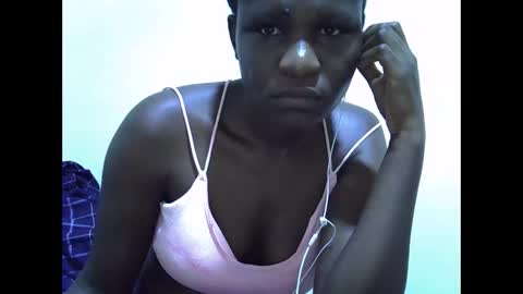 leilacuty13 online show from 18, 10, 2025
