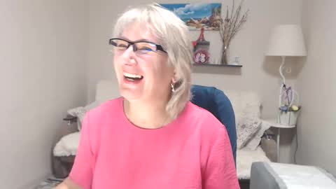 Leila Kinky online show from 27, 9, 2025