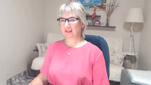 Leila Kinky online show from 31, 10, 2025