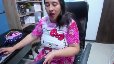 Leila online show from 12, 5, 2026