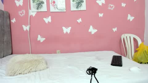 Snapshot of lelany_evans chatting on 16, 12, 2025 lelany_evans online show from 16, 12, 2025