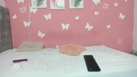 Snapshot of lelany_evans chatting on 4, 2, 2026 lelany_evans online show from 4, 2, 2026