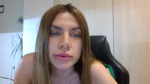 lena6122000 online show from 17, 6, 2026