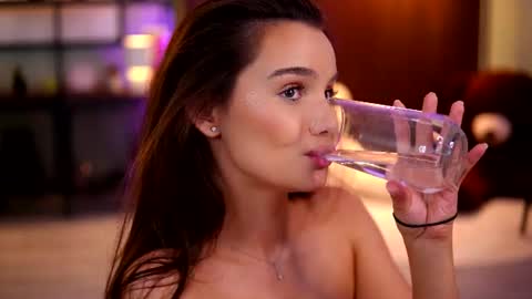 Lena Laurent online show from 28, 7, 2026
