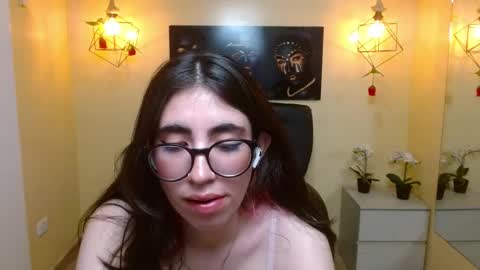 Snapshot of lena_roses chatting on 2, 3, 2025 Lena online show from 2, 3, 2025