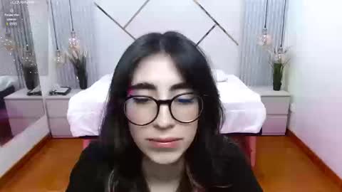 Snapshot of lena_roses chatting on 10, 9, 2025 Lena online show from 10, 9, 2025