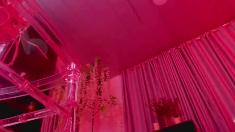 Lenna Kang online show from 4, 10, 2025