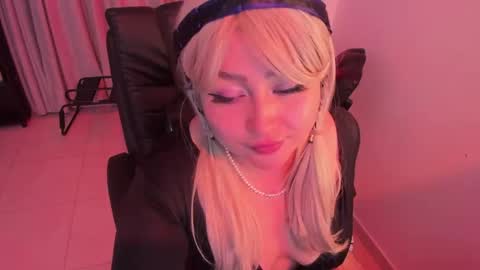 Lenna Kang online show from 31, 5, 2026