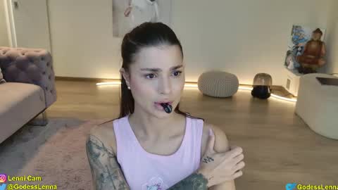 Lenna Goddess online show from 18, 4, 2026