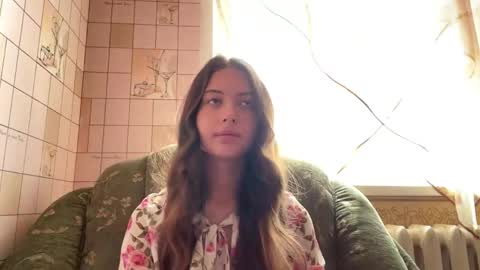 Hellomy name is Natalyits my first day here nice to meet you Give me 50 thumbs ups online show from 1, 6, 2026