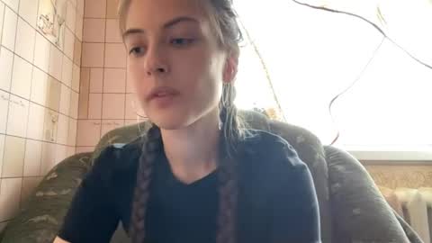 Hellomy name is Natalyits my first day here nice to meet you Give me 50 thumbs ups online show from 3, 6, 2026