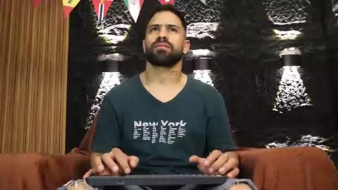 Snapshot of leo_diaz01 chatting on 11, 7, 2026 Leo Diaz online show from 11, 7, 2026