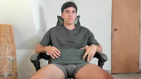 Leo Jones online show from 19, 7, 2026