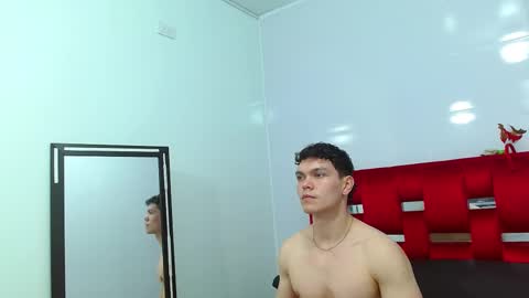 Snapshot of leo_morris chatting on 27, 12, 2024 leo_morris online show from 27, 12, 2024