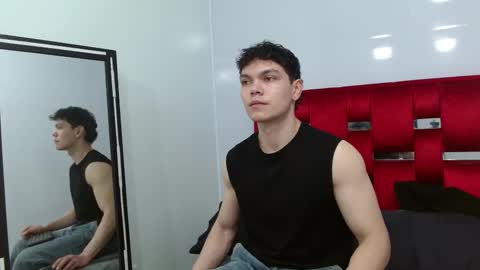 Snapshot of leo_morris chatting on 8, 1, 2025 leo_morris online show from 8, 1, 2025