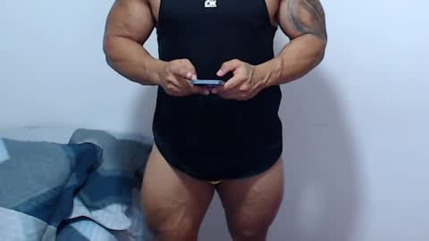 Snapshot of leo_muscleboy chatting on 3, 6, 2026 Leo online show from 3, 6, 2026