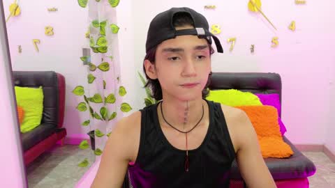 Snapshot of leoadamss chatting on 28, 1, 2025 Leo online show from 28, 1, 2025