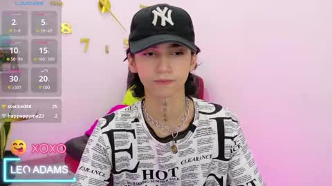 Snapshot of leoadamss chatting on 8, 3, 2025 Leo online show from 8, 3, 2025