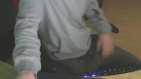 Snapshot of leon_97 chatting on 29, 12, 2024 Lele 97 online show from 29, 12, 2024