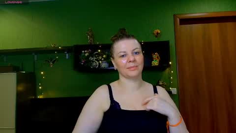 Leona tracie online show from 4, 4, 2026