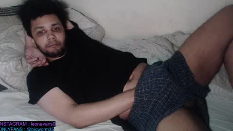 Snapshot of leonevans33 chatting on 7, 2, 2026 LSE online show from 7, 2, 2026