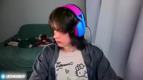 Snapshot of leonkissboy chatting on 30, 6, 2026 leonkissboy online show from 30, 6, 2026
