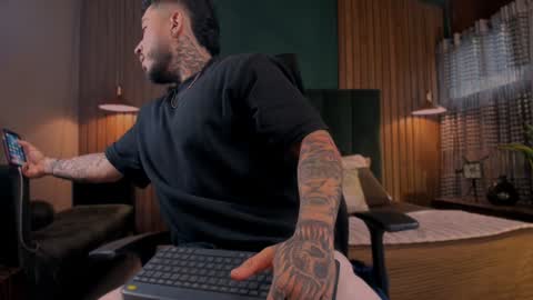 Leo Salvatore online show from 26, 1, 2025