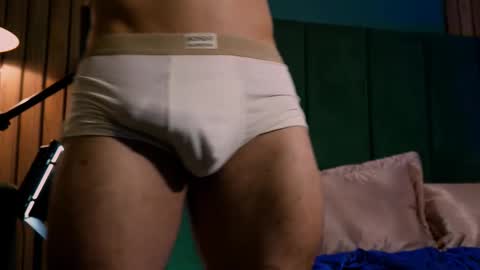 Leo Salvatore online show from 2, 3, 2025