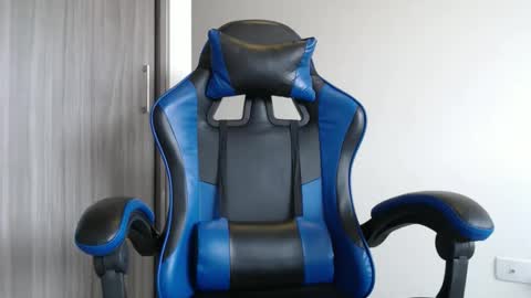 leostorm25 online show from 28, 10, 2025