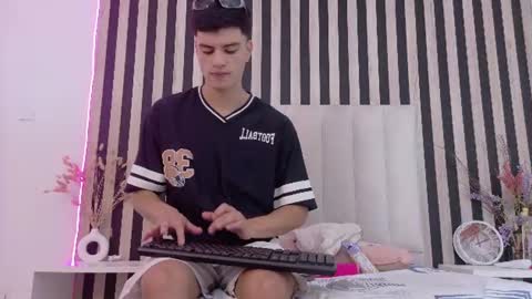 leotease online show from 14, 7, 2026